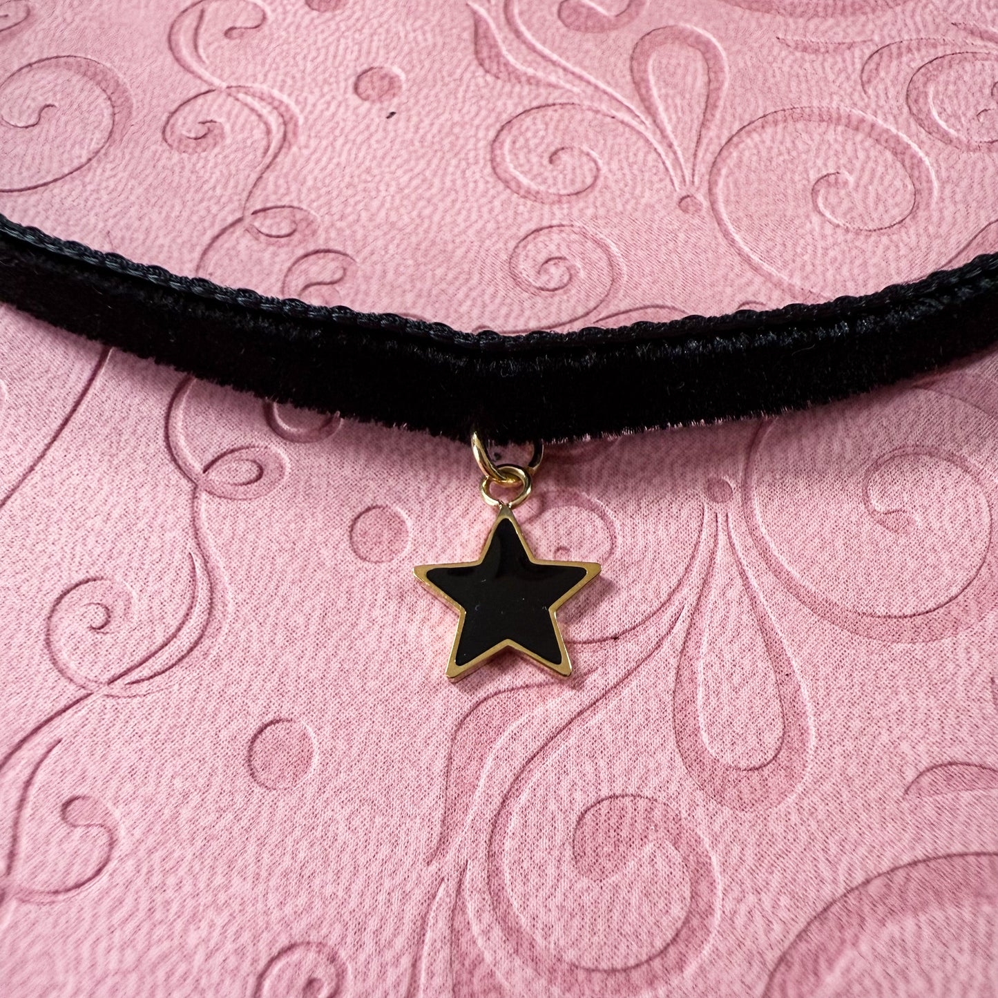 Enamel Star Velvet Choker Necklace