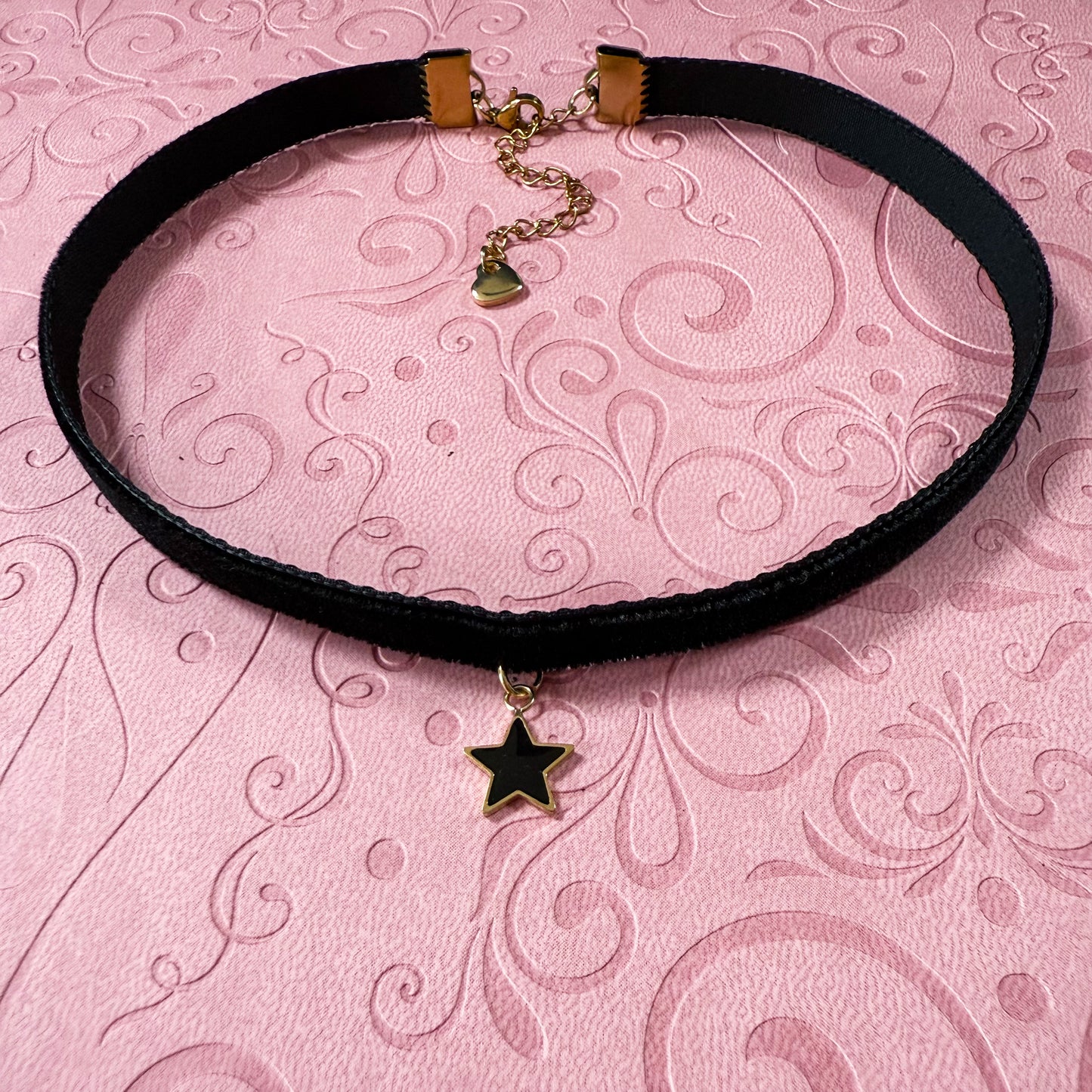 Enamel Star Velvet Choker Necklace