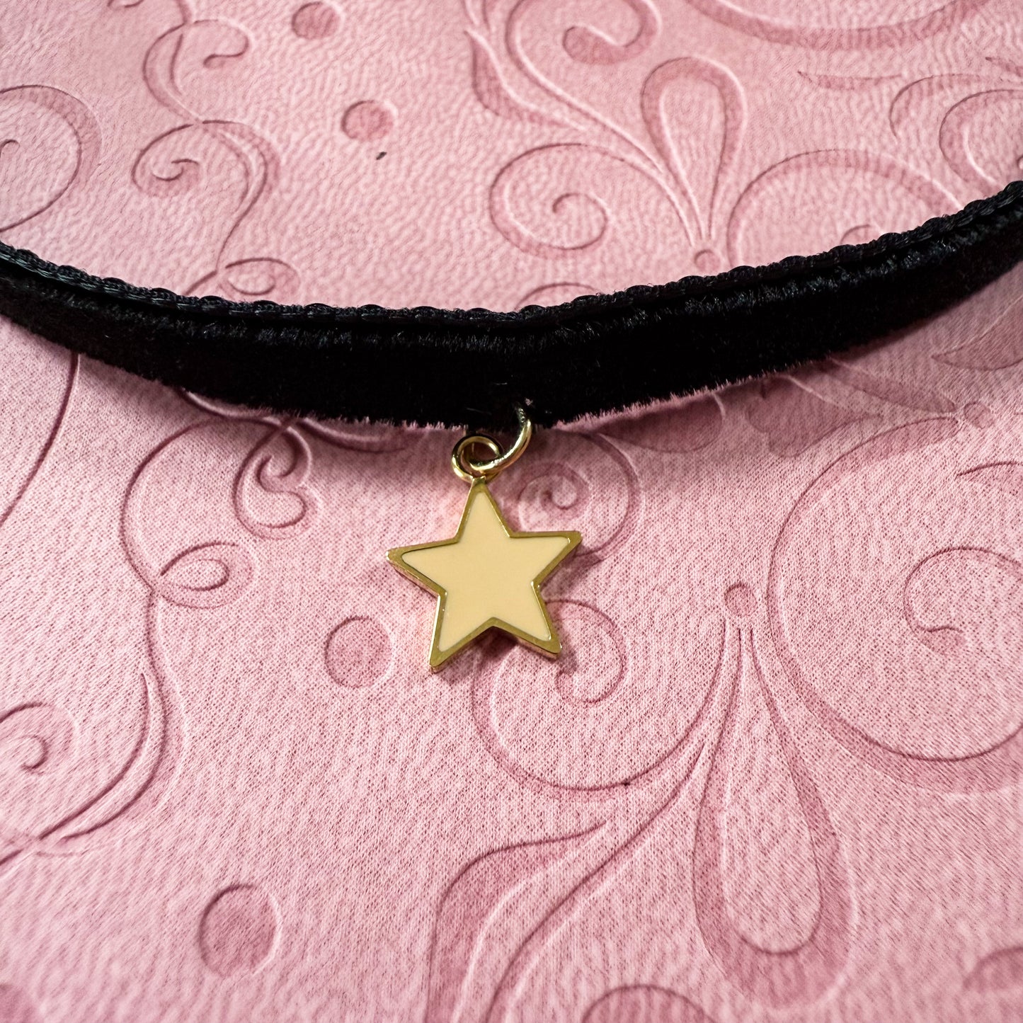 Enamel Star Velvet Choker Necklace