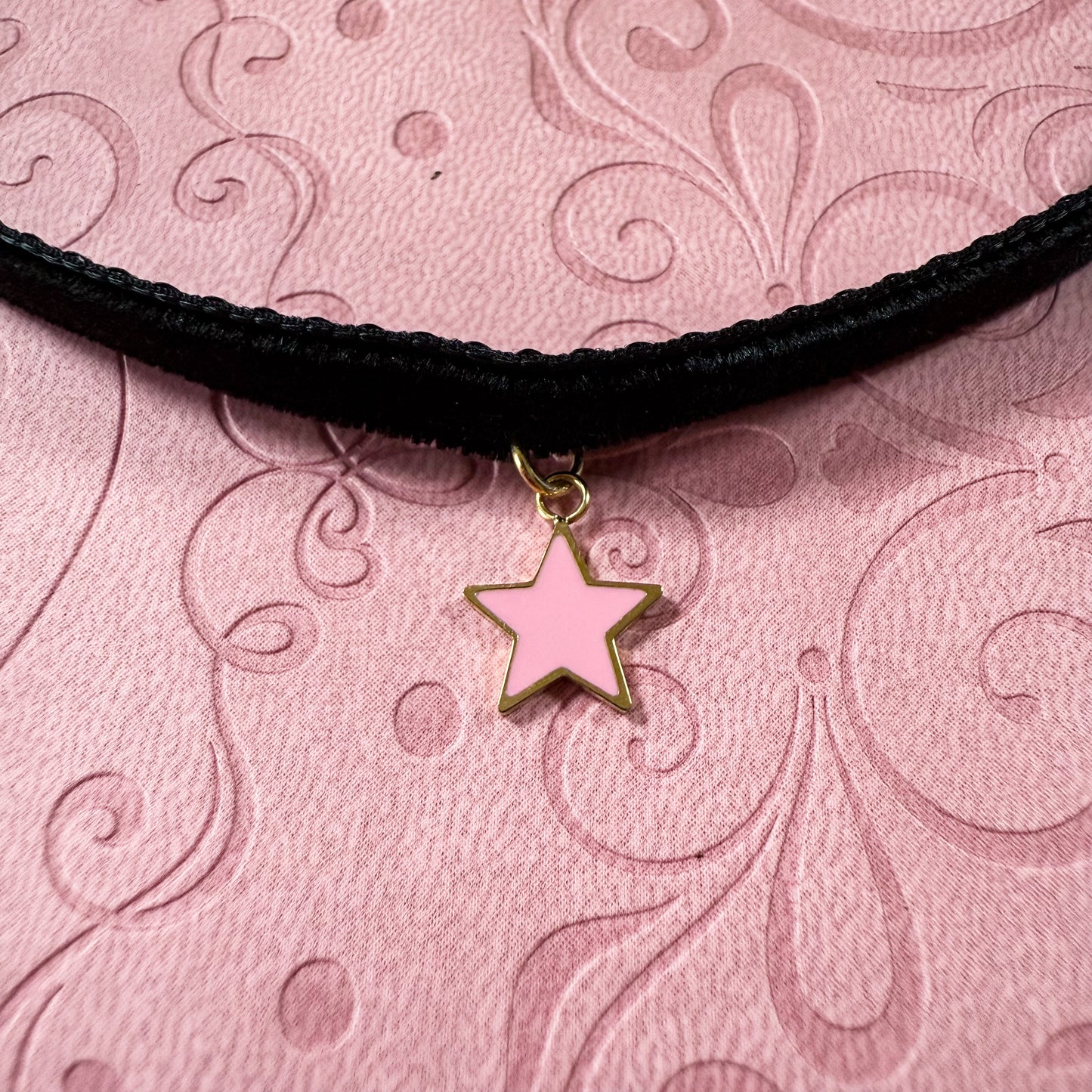Enamel Star Velvet Choker Necklace
