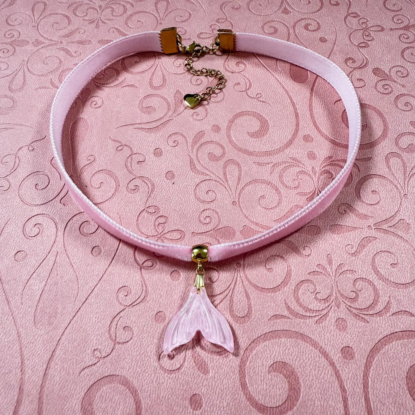 Glass Mermaid Tail Velvet Choker Necklace