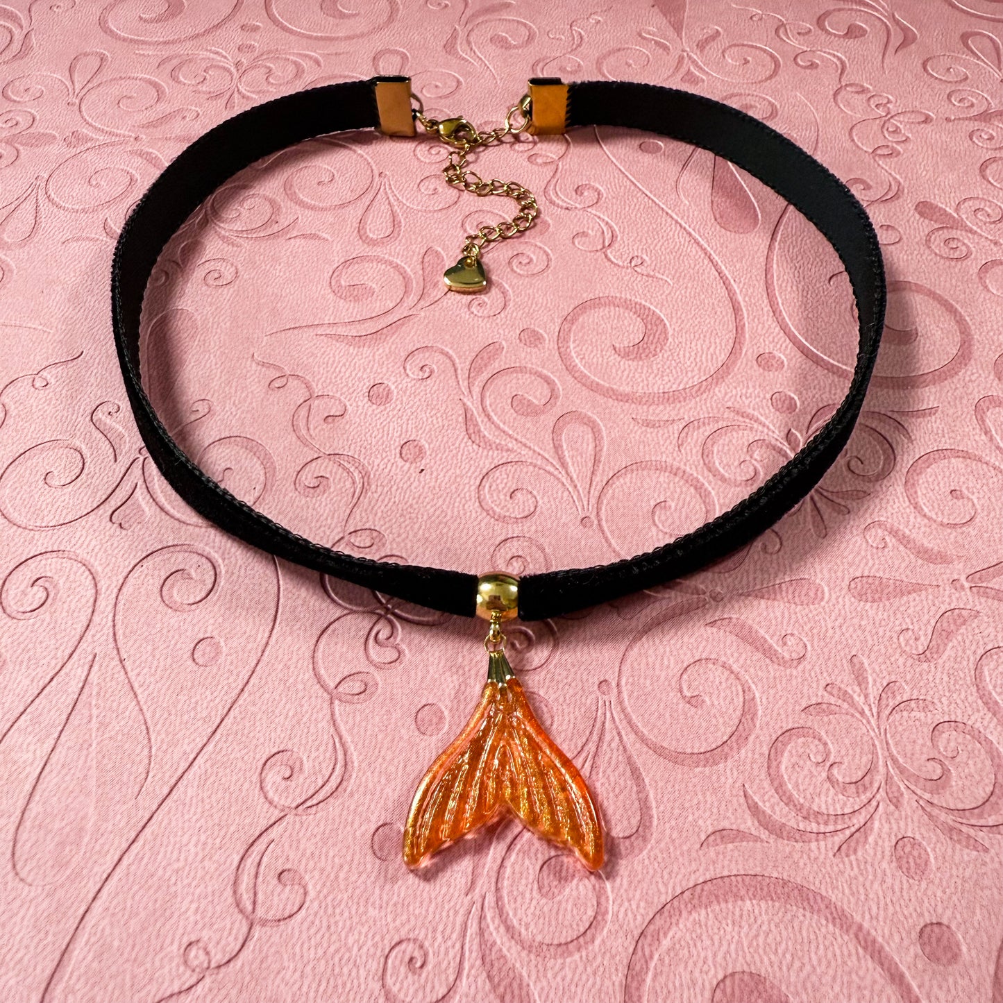 Glass Mermaid Tail Velvet Choker Necklace