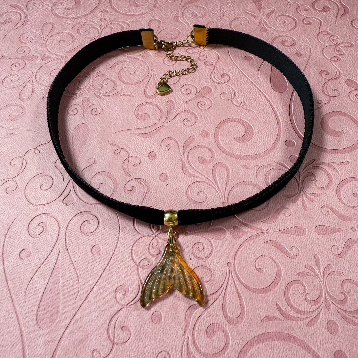 Glass Mermaid Tail Velvet Choker Necklace
