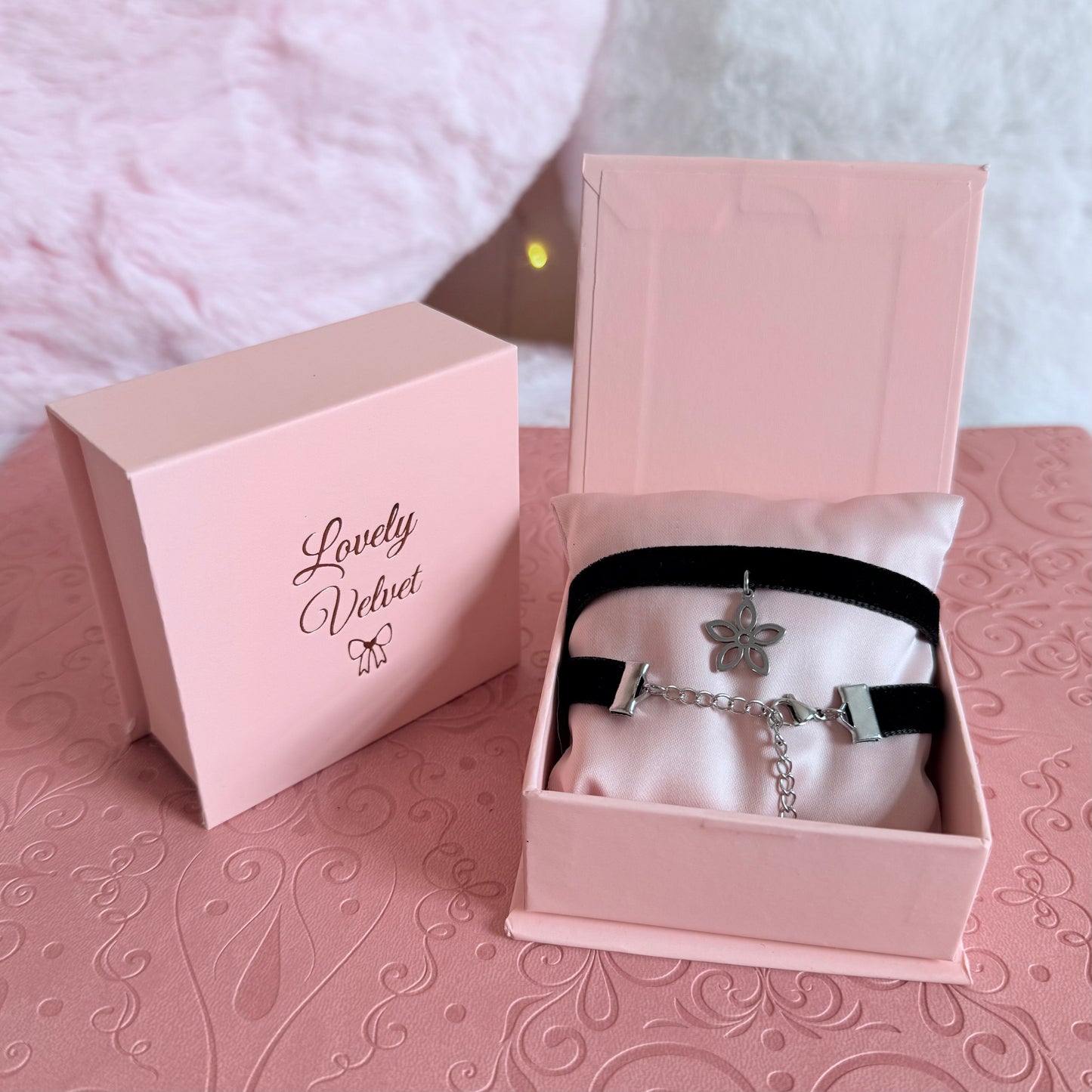 Flower Velvet Choker Necklace