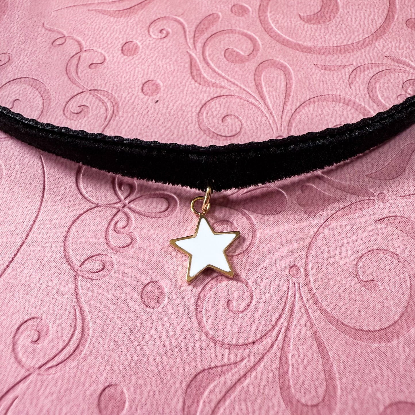 Enamel Star Velvet Choker Necklace