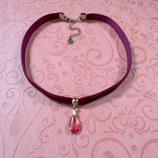 Berry Glitter Glass Teardrop Velvet Choker Necklace