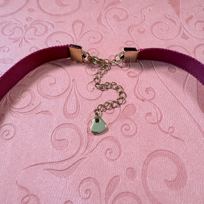 Berry Glitter Glass Teardrop Velvet Choker Necklace