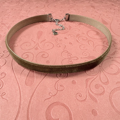 Cafe Brown Velvet Choker Necklace
