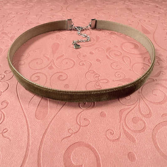 Cafe Brown Velvet Choker Necklace