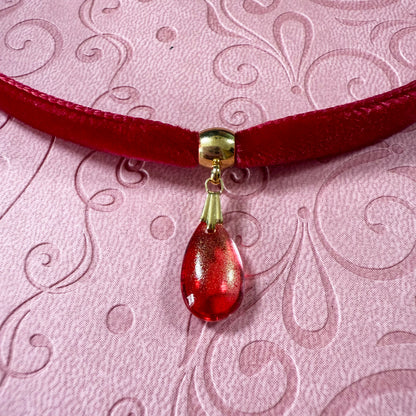 Glass Teardrop Velvet Choker Necklace – Crimson Gold Sparkle