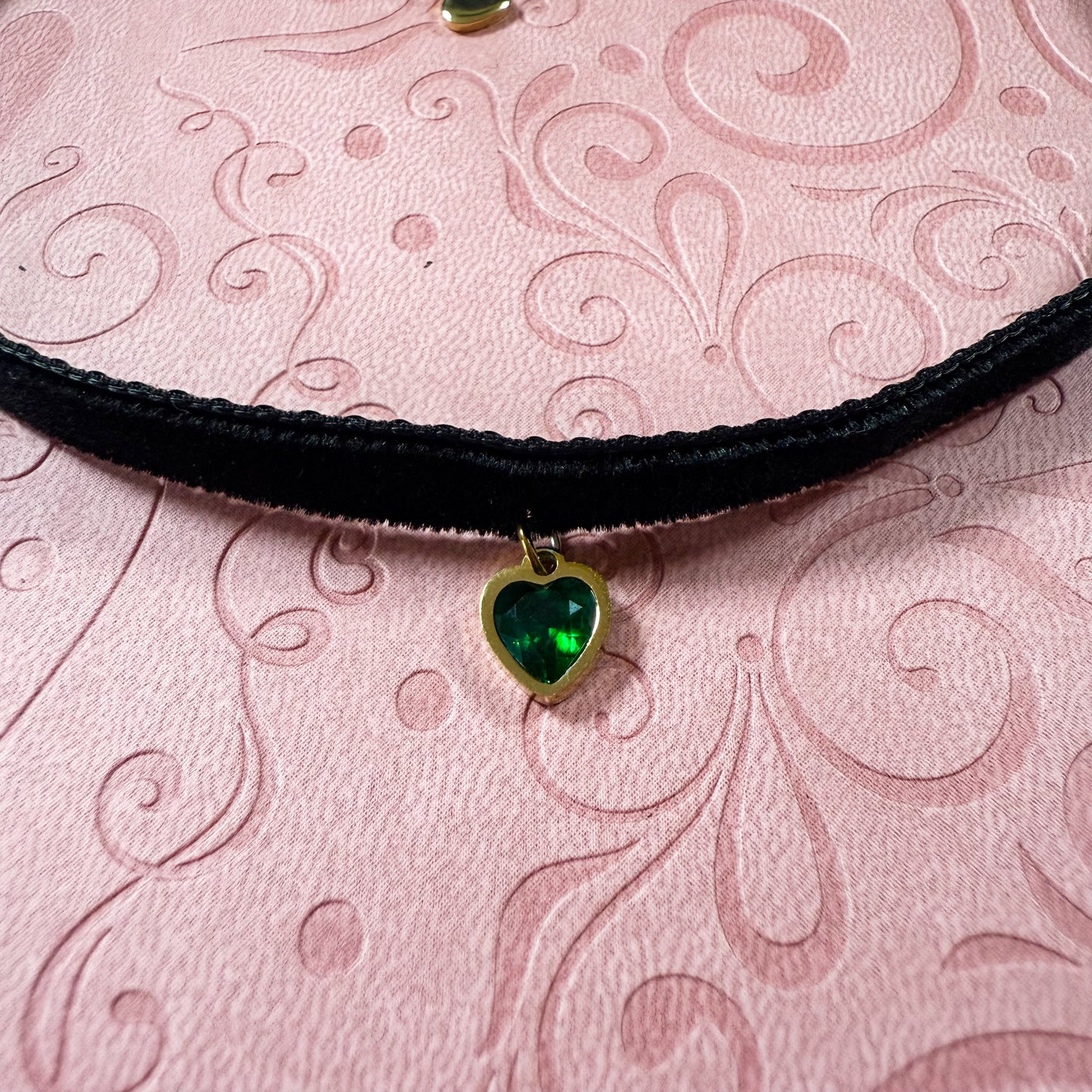 Gold Heart Gem Velvet Choker Necklace