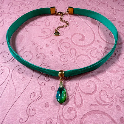 Glass Teardrop Velvet Choker Necklace – Emerald Teal