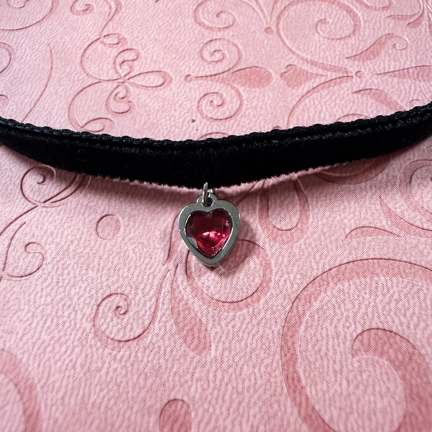Silver Heart Gem Velvet Choker Necklace