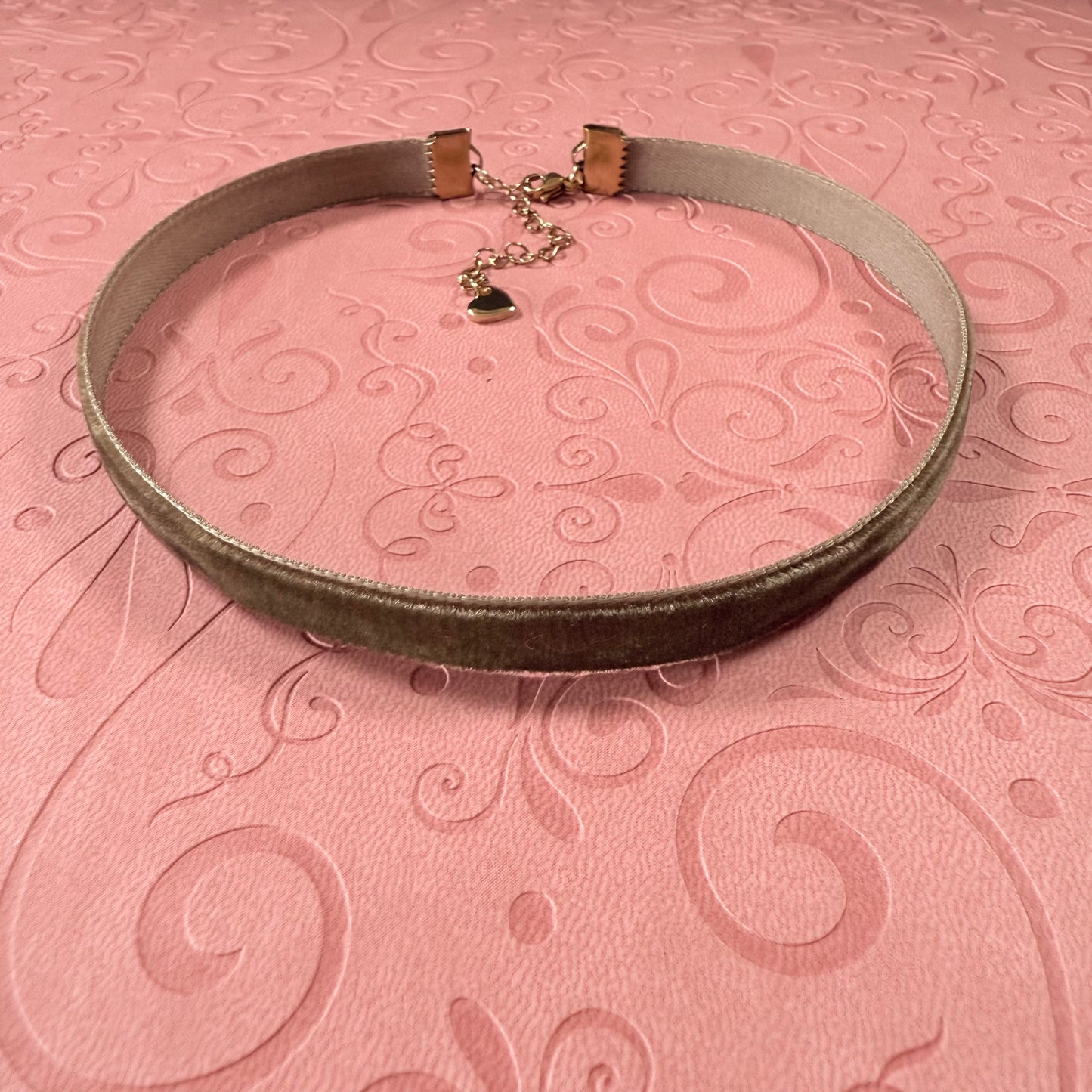 Cafe Brown Velvet Choker Necklace