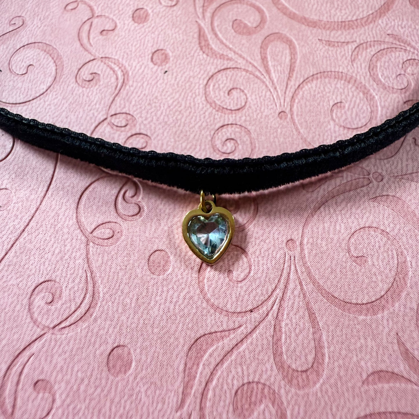 Gold Heart Gem Velvet Choker Necklace