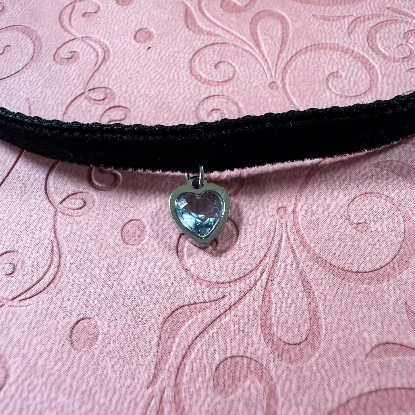 Silver Heart Gem Velvet Choker Necklace