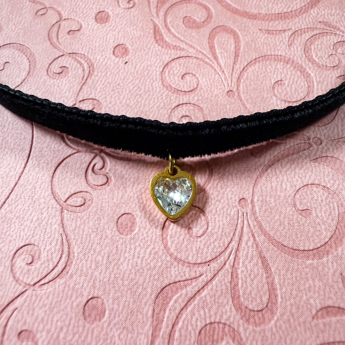 Gold Heart Gem Velvet Choker Necklace