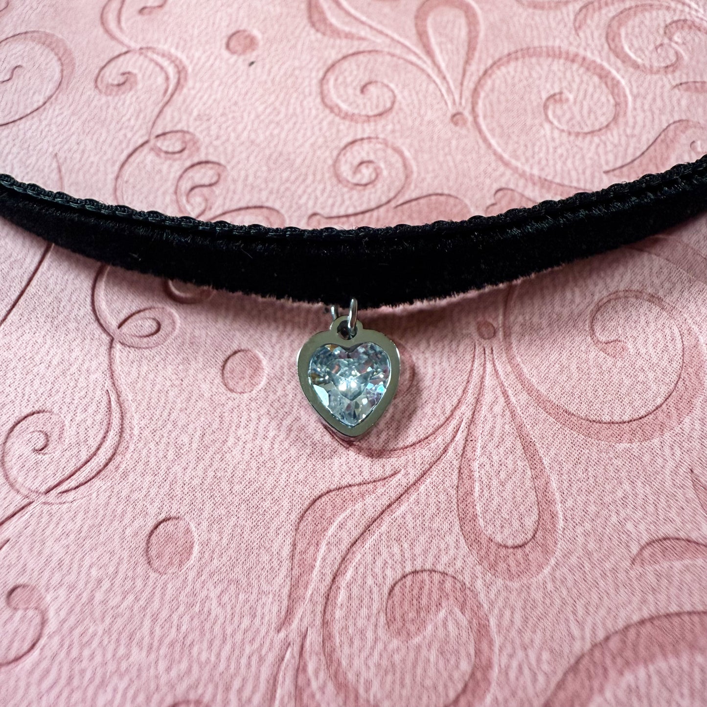Silver Heart Gem Velvet Choker Necklace