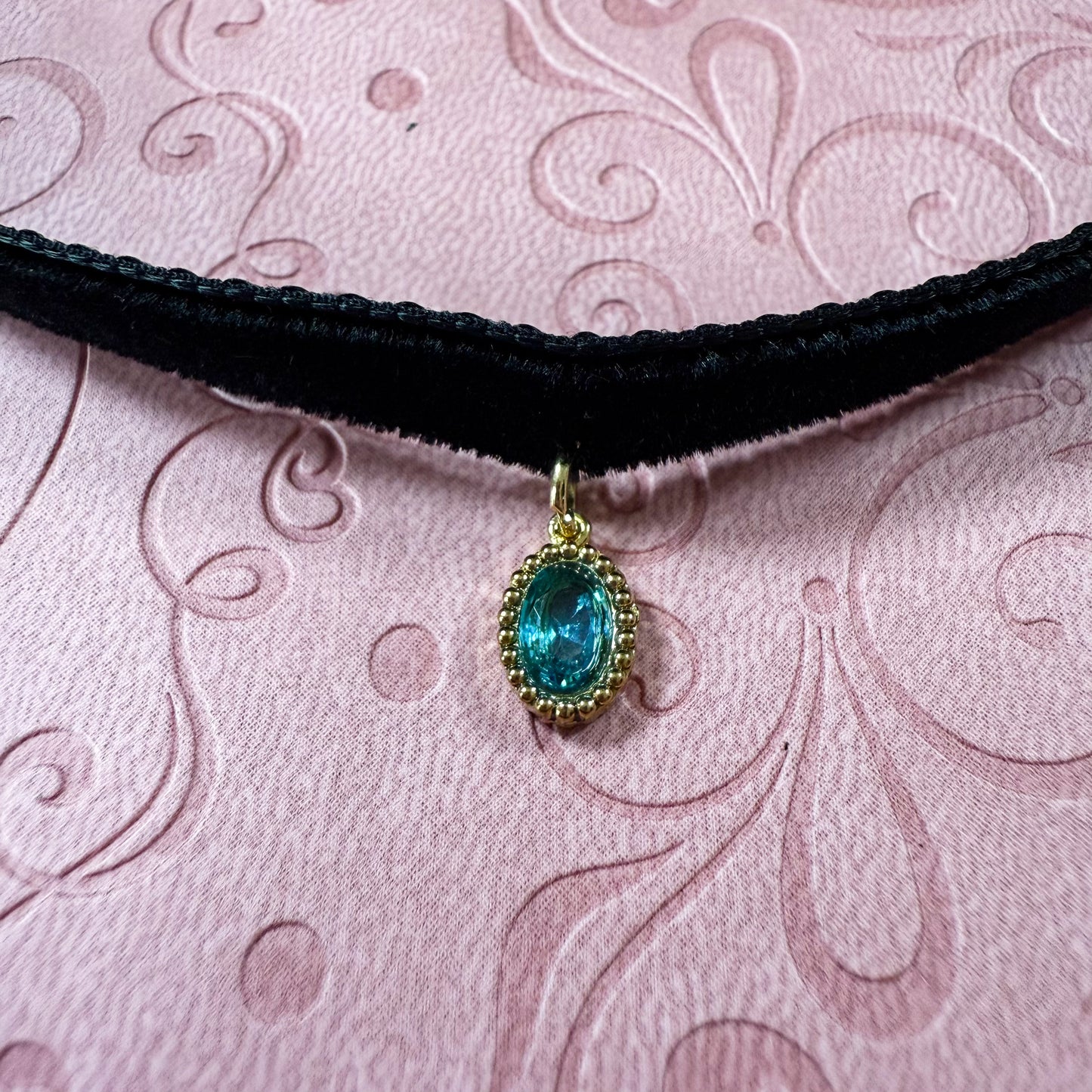 Golden Gem Velvet Choker Necklace