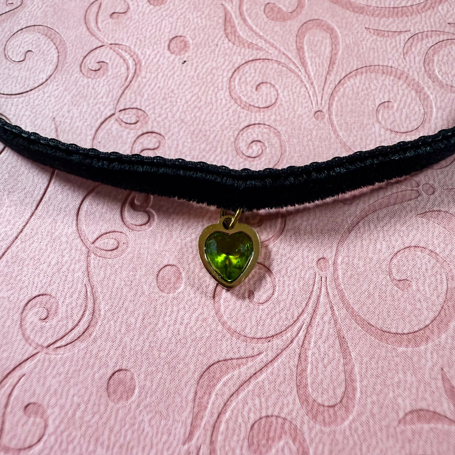 Gold Heart Gem Velvet Choker Necklace