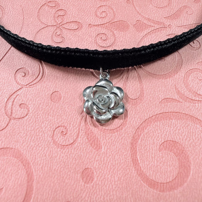 Rose Velvet Choker Necklace