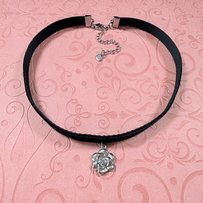Rose Velvet Choker Necklace