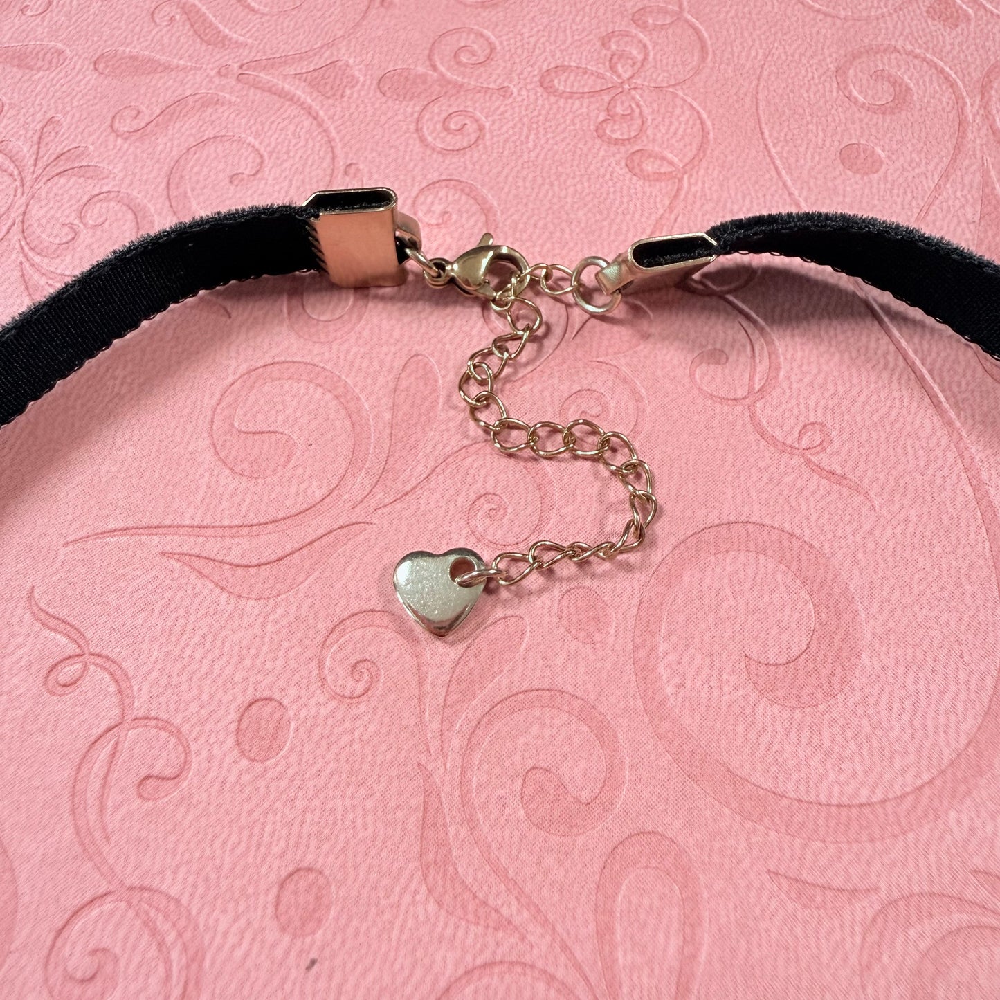 Rose Velvet Choker Necklace