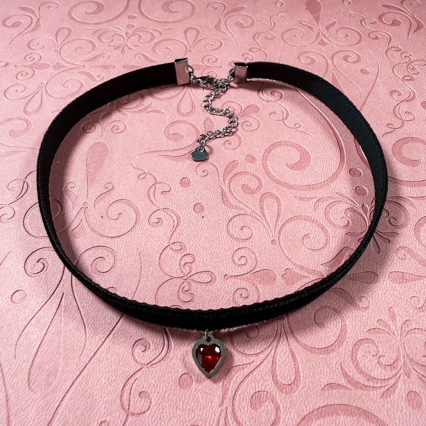 Silver Heart Gem Velvet Choker Necklace