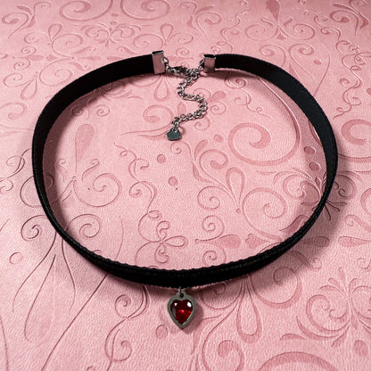 Silver Heart Gem Velvet Choker Necklace