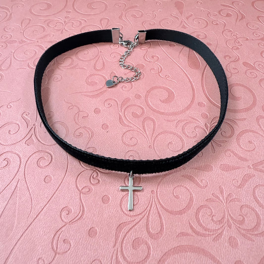 Cross Velvet Choker Necklace