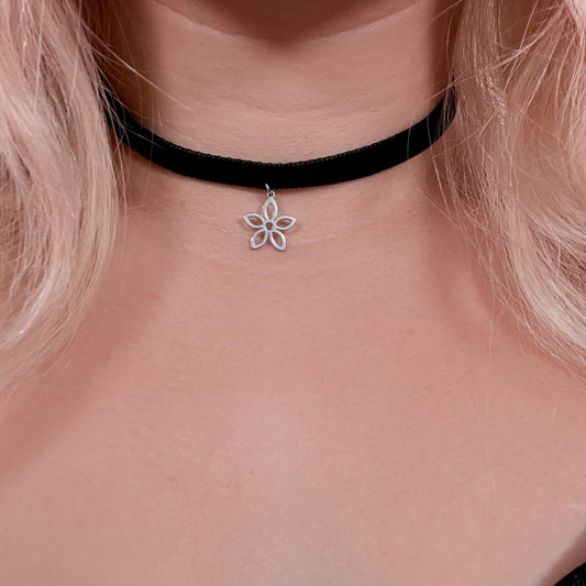 Flower Velvet Choker Necklace