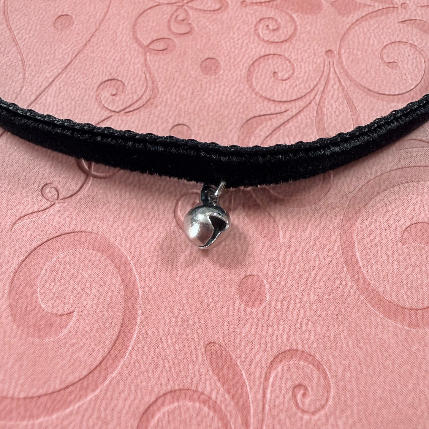 Small Bell Velvet Choker Necklace