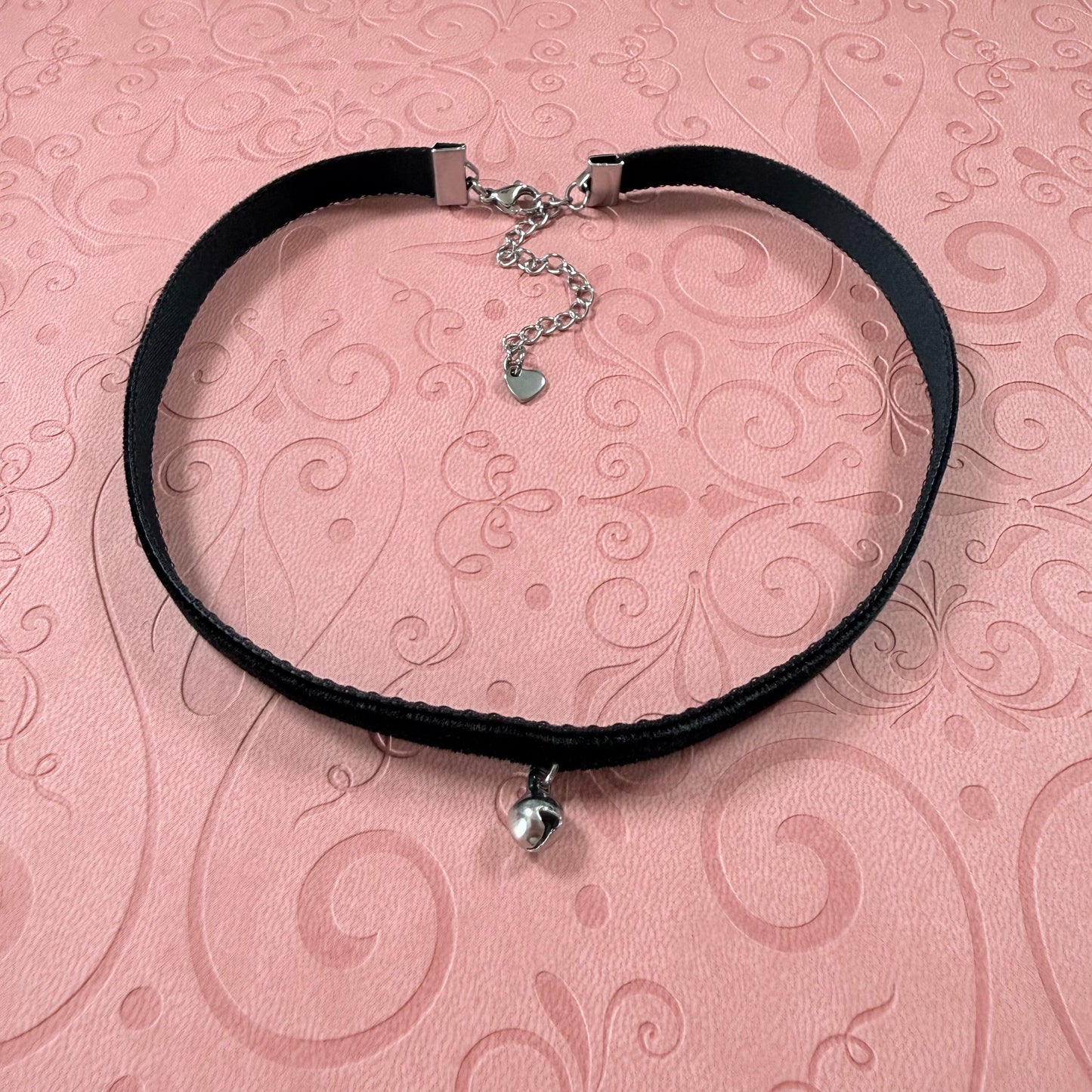 Small Bell Velvet Choker Necklace