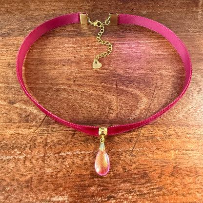Glass Teardrop Velvet Choker Necklace – Magenta Gold Sparkle